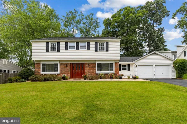 $849,900 | 13117 Mercury Lane, Fairfax, VA 22033