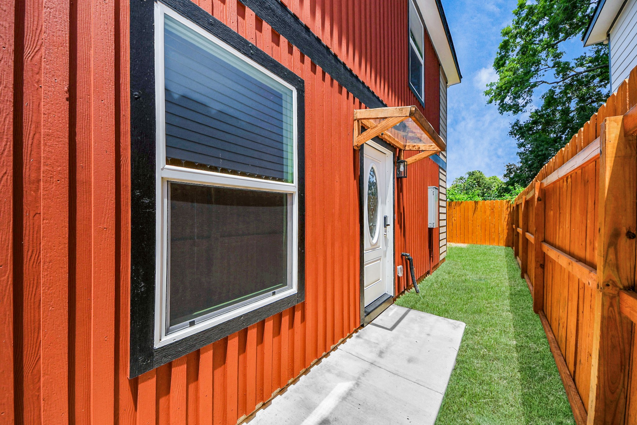 2322 Wavell Street, Unit B Houston, TX 77088 - Photo 3 of 24