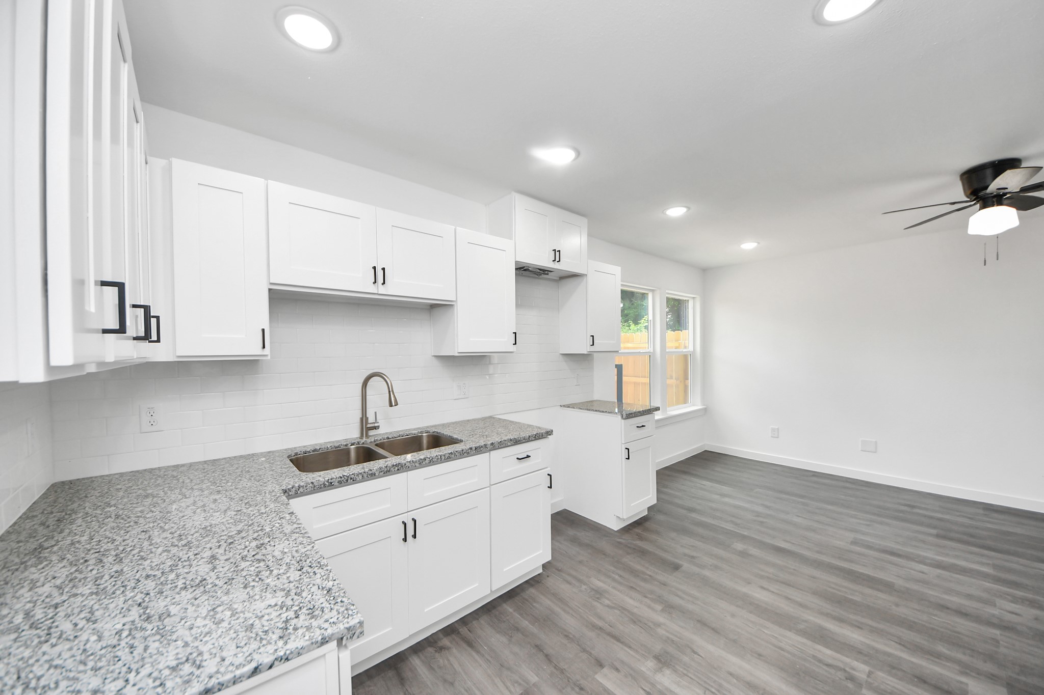 2322 Wavell Street, Unit B Houston, TX 77088 - Photo 8 of 24