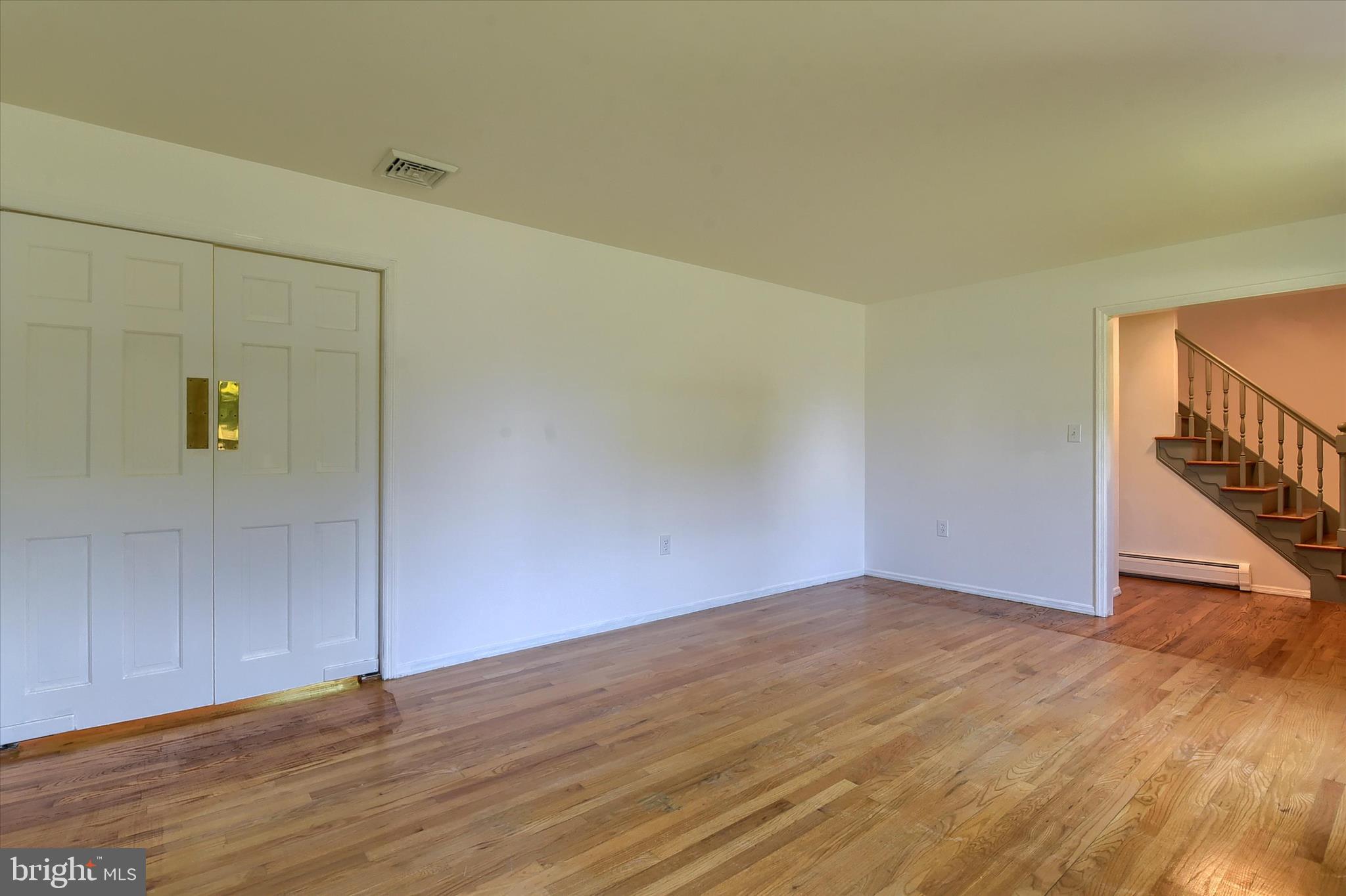 308 Glenn Road Camp Hill, PA 17011 - Photo 8 of 35