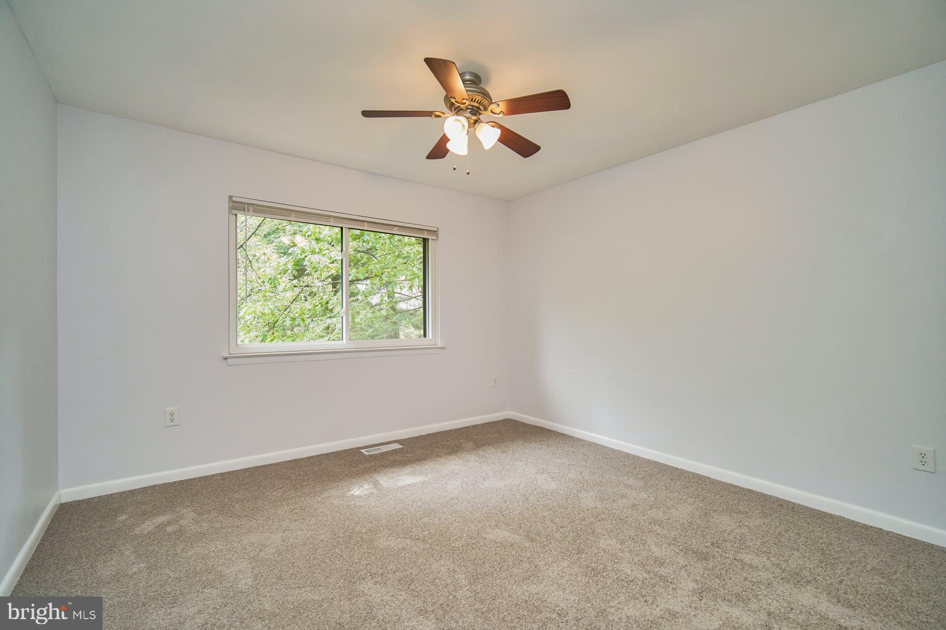 1944 Winterport Cluster Reston, VA 20191 - Photo 17 of 35 an empty room with a window