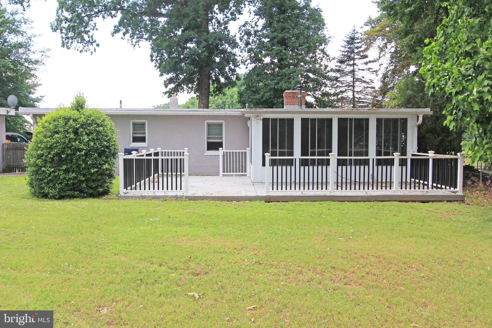 513 Cherry Tree Road Aston, PA 19014 - Photo 4 of 17 Back