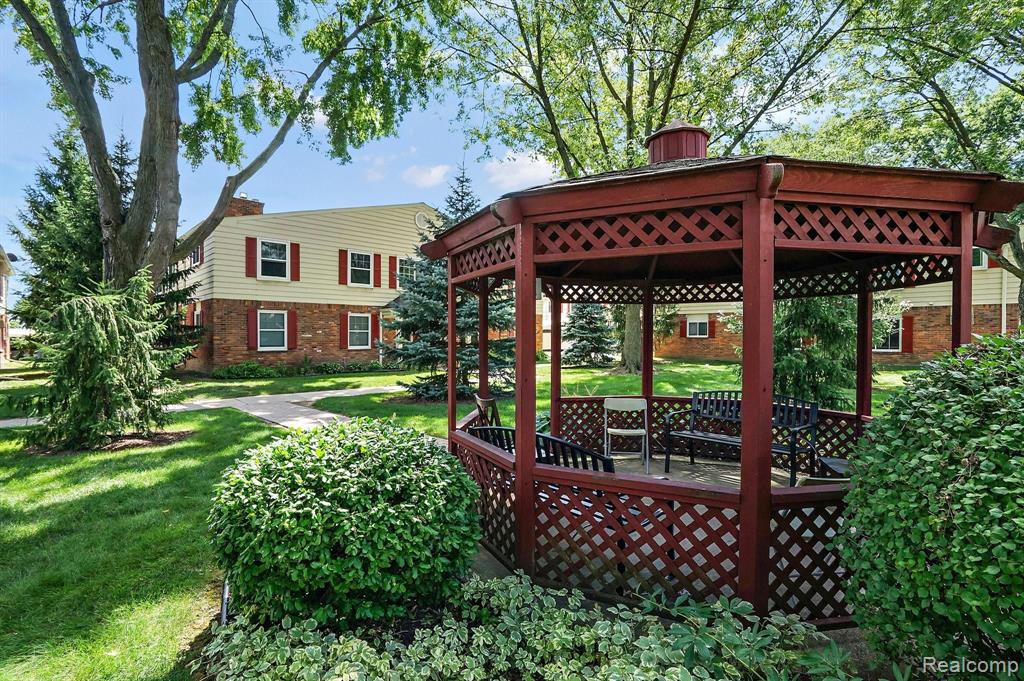 755 West Maple Road Clawson, MI 48017 - Photo 20 of 21