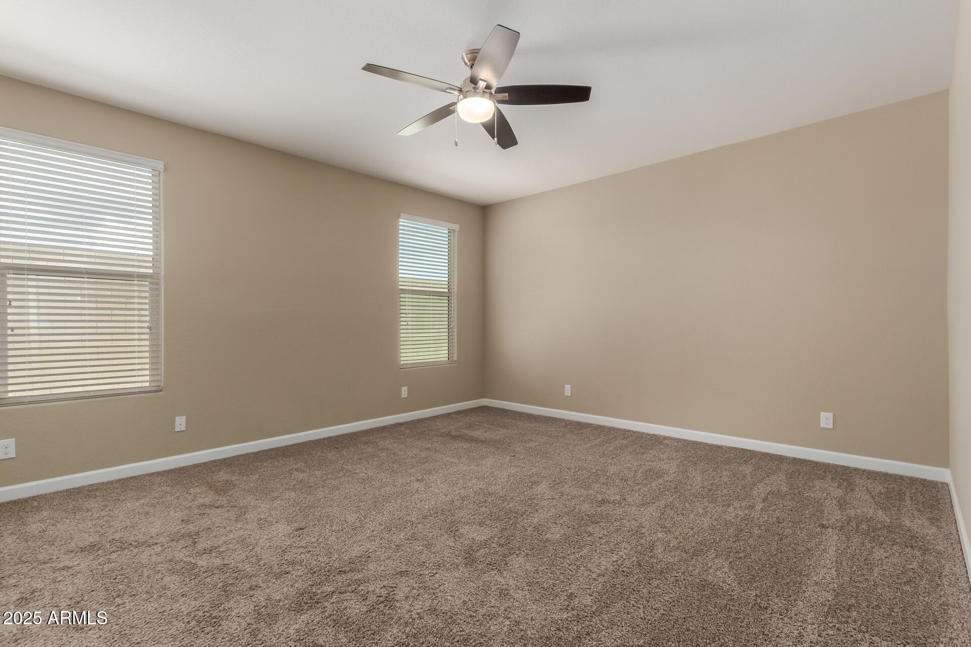 13530 West Briles Road Peoria, AZ 85383 - Photo 19 of 43 18 Briles