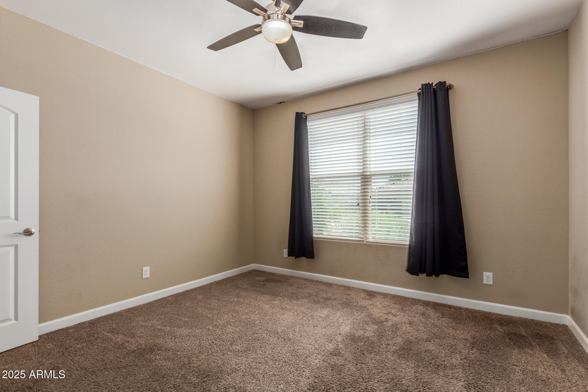 13530 West Briles Road Peoria, AZ 85383 - Photo 24 of 43 24 Briles