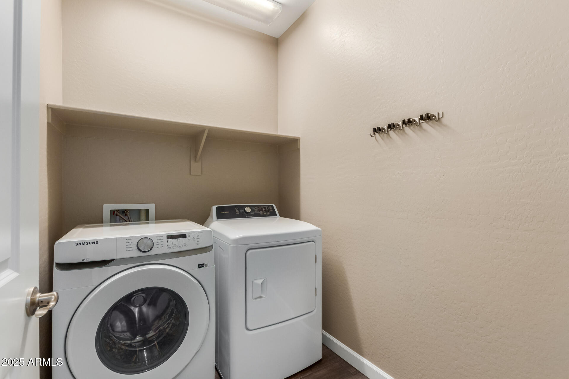 13530 West Briles Road Peoria, AZ 85383 - Photo 34 of 43 34 Briles