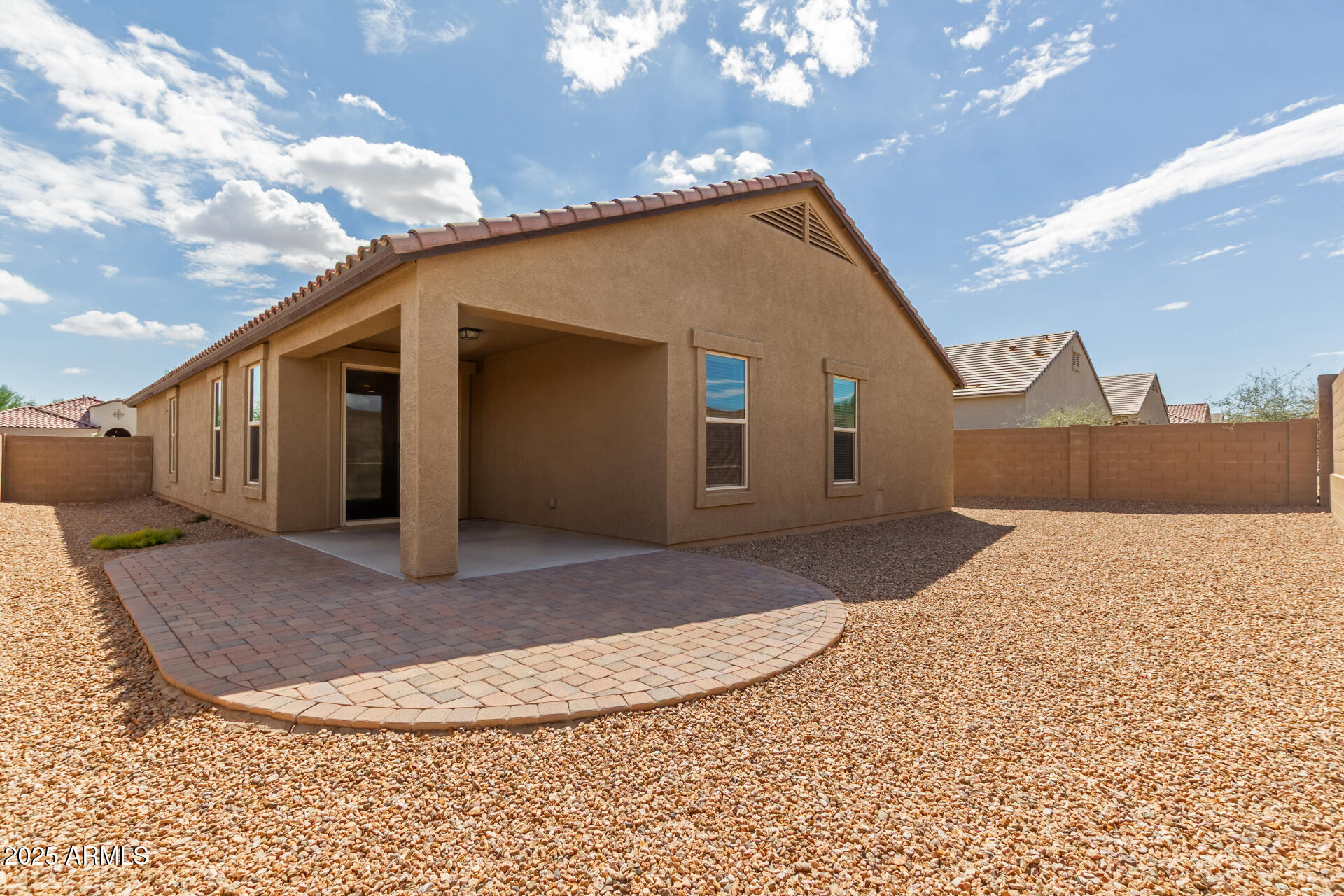13530 West Briles Road Peoria, AZ 85383 - Photo 5 of 43 36 Briles
