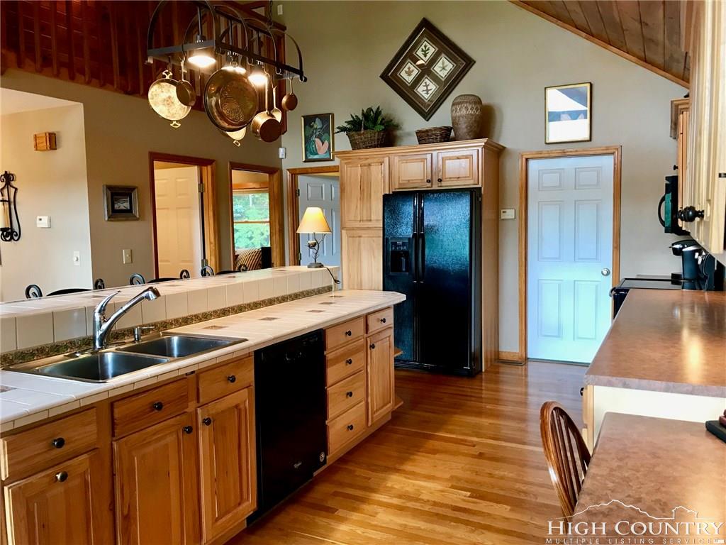 151 Raintree Lane Banner Elk, NC 28604 - Photo 6 of 30 Gallery Image 6