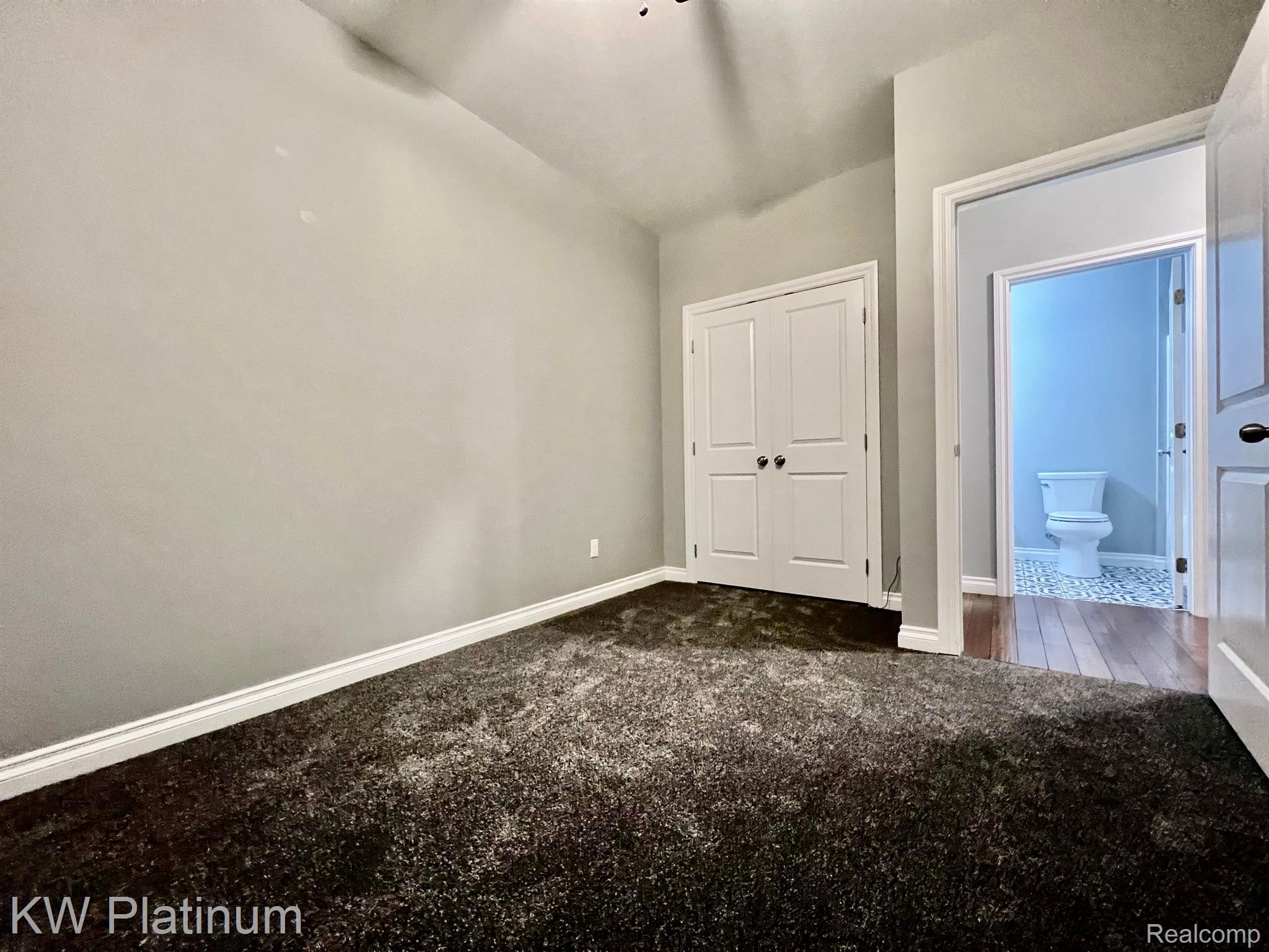 6085 State Road Fort Gratiot, MI 48059 - Photo 19 of 33 Gallery Image 19