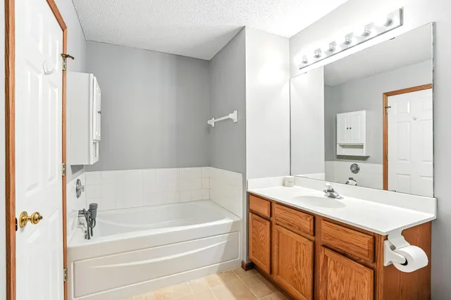 $265,000 | 3768 Abercrombie Lane, Stillwater, MN 55082