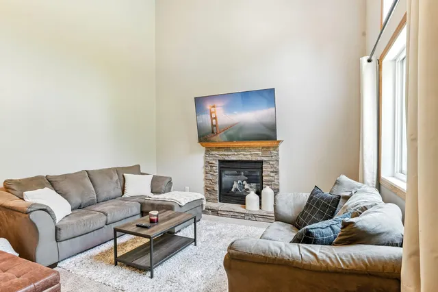 $265,000 | 3768 Abercrombie Lane, Stillwater, MN 55082