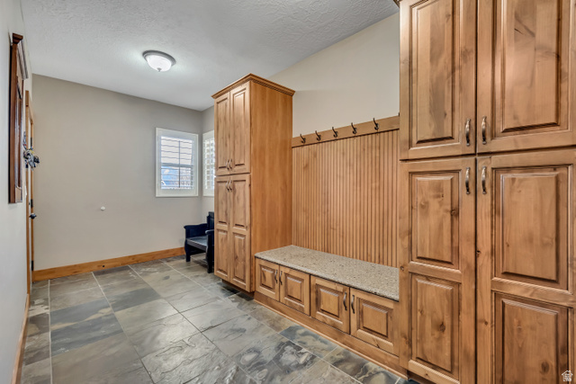 896 West 675 South Mapleton, UT 84664 - Photo 56 of 77 Mudroom with a textured ceiling