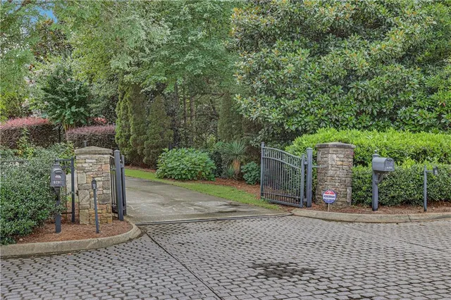 $6,500 | 6295 Windward Parkway, Unit 3, Alpharetta, GA 30005