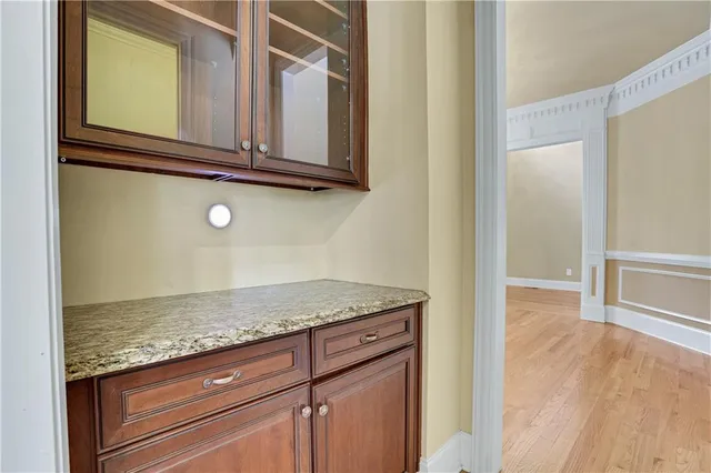 $6,500 | 6295 Windward Parkway, Unit 3, Alpharetta, GA 30005