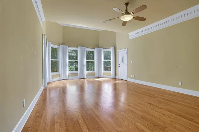 $6,500 | 6295 Windward Parkway, Unit 3, Alpharetta, GA 30005