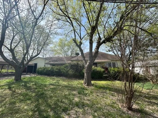 $75,000 | 507 West Locust Street, Whitewright, TX 75491