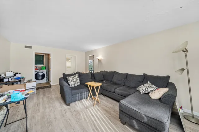 $320,000 | 2937 Kathleen Lane, Flossmoor, IL 60422