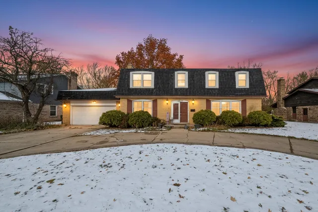 $320,000 | 2937 Kathleen Lane, Flossmoor, IL 60422