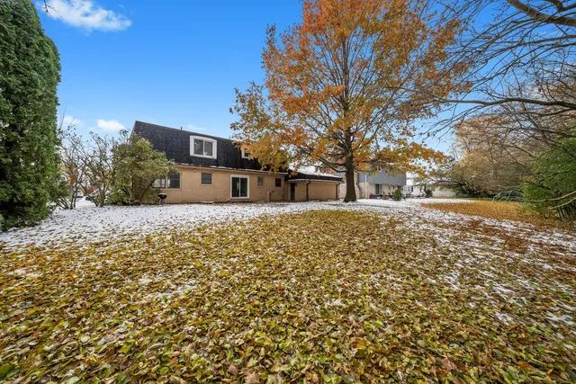 $320,000 | 2937 Kathleen Lane, Flossmoor, IL 60422