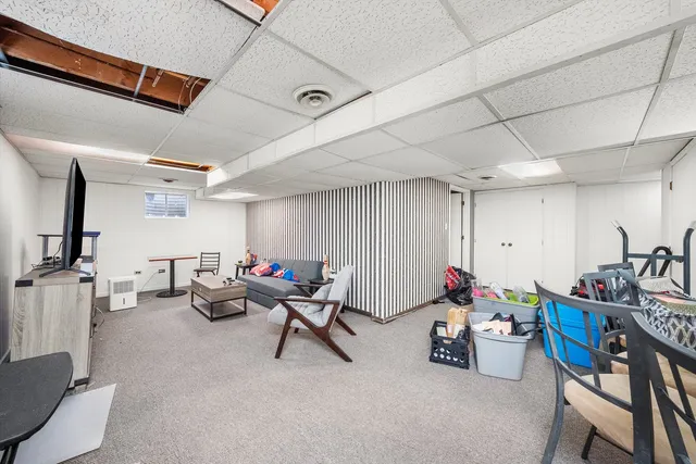 $320,000 | 2937 Kathleen Lane, Flossmoor, IL 60422