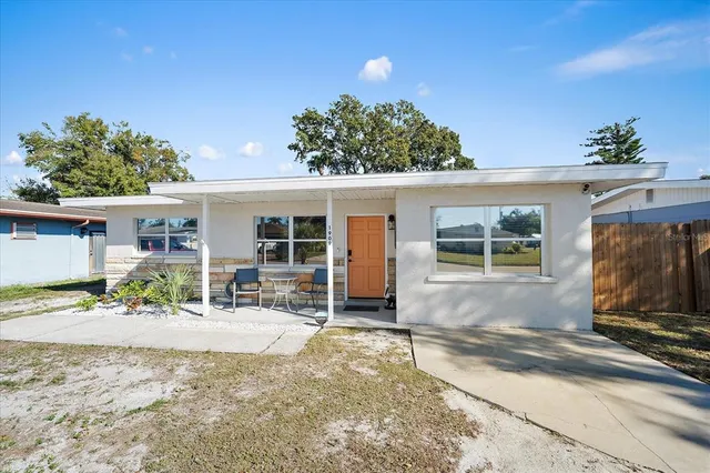 $325,000 | 1909 27th Street West, Bradenton, FL 34205