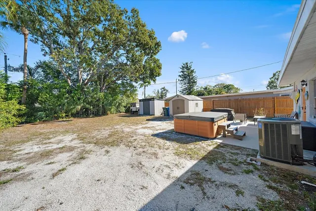 $325,000 | 1909 27th Street West, Bradenton, FL 34205