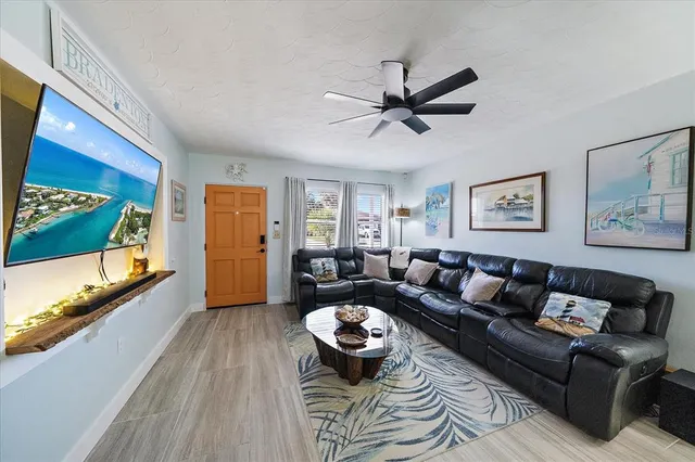 $325,000 | 1909 27th Street West, Bradenton, FL 34205