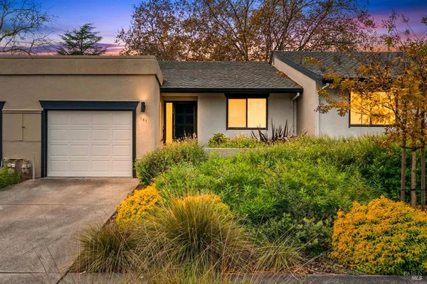 $700,000 | 141 Vineyard Circle, Yountville, CA 94599