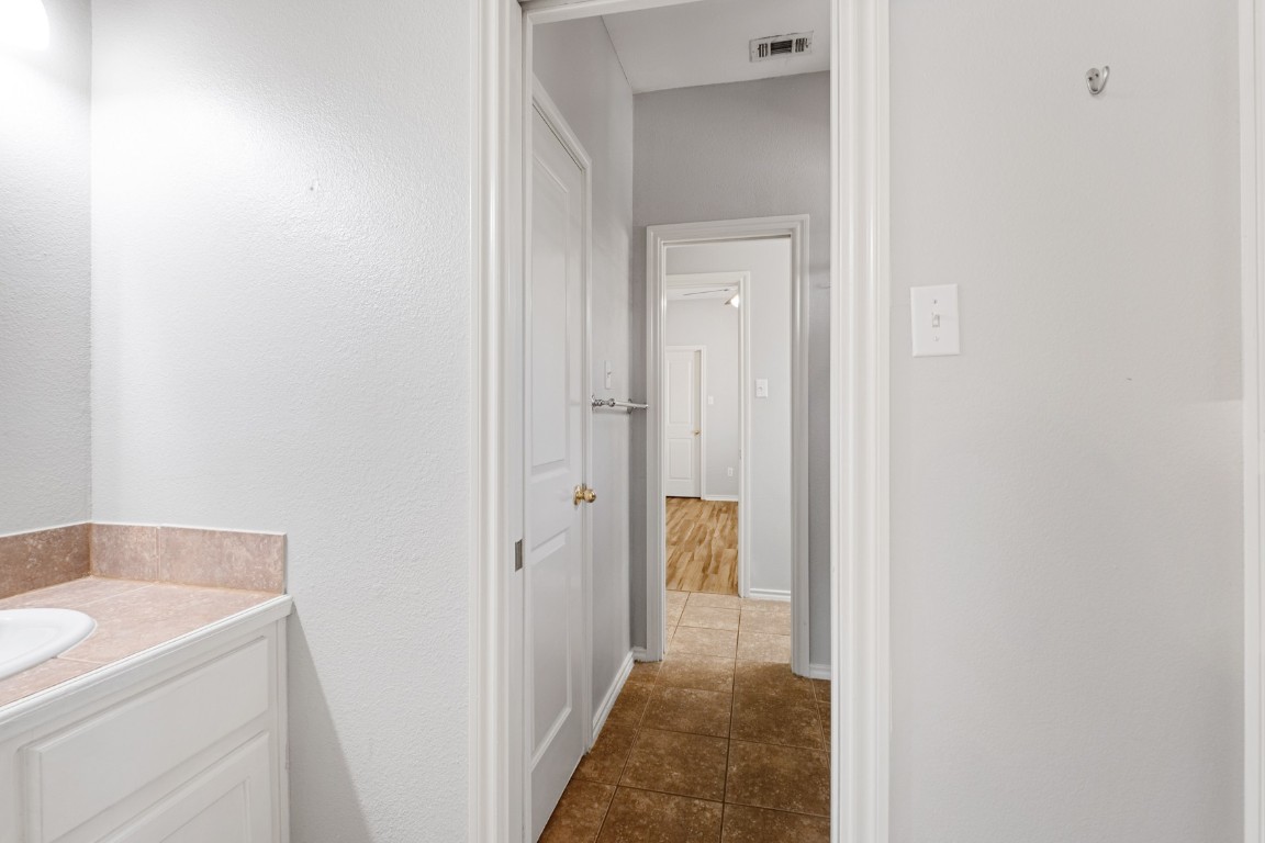 2906 Pearl Street, Unit C Austin, TX 78705 - Photo 14 of 25