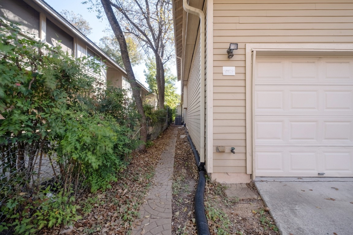 2906 Pearl Street, Unit C Austin, TX 78705 - Photo 23 of 25 View of garage
