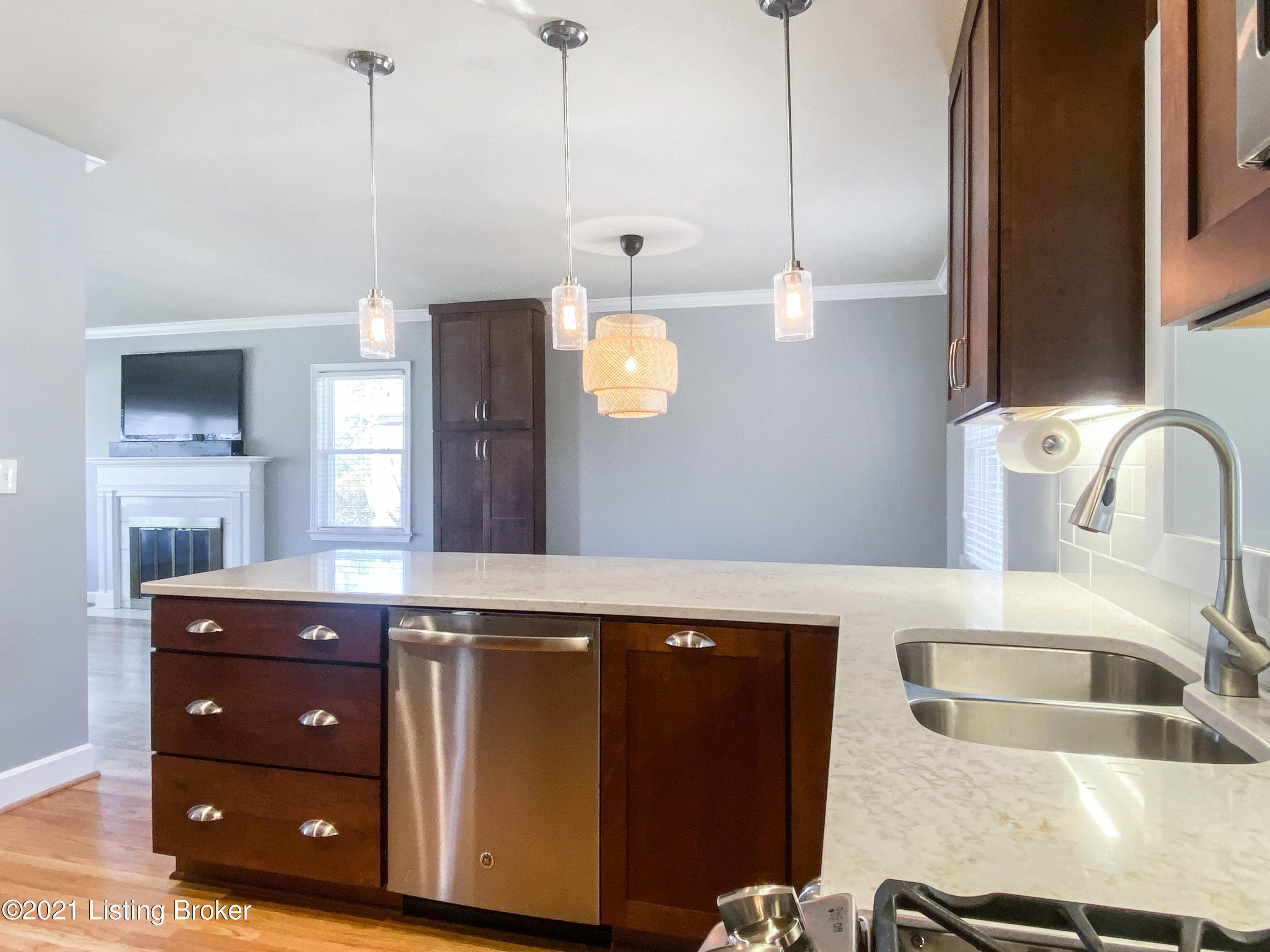 3710 Hanover Road Louisville, KY 40207 - Photo 7 of 30 6