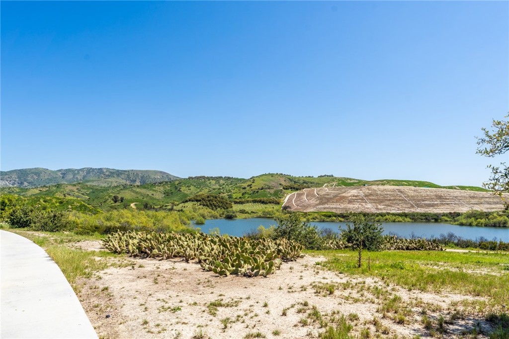 218 Oceano Irvine, CA 92602 - Photo 14 of 56