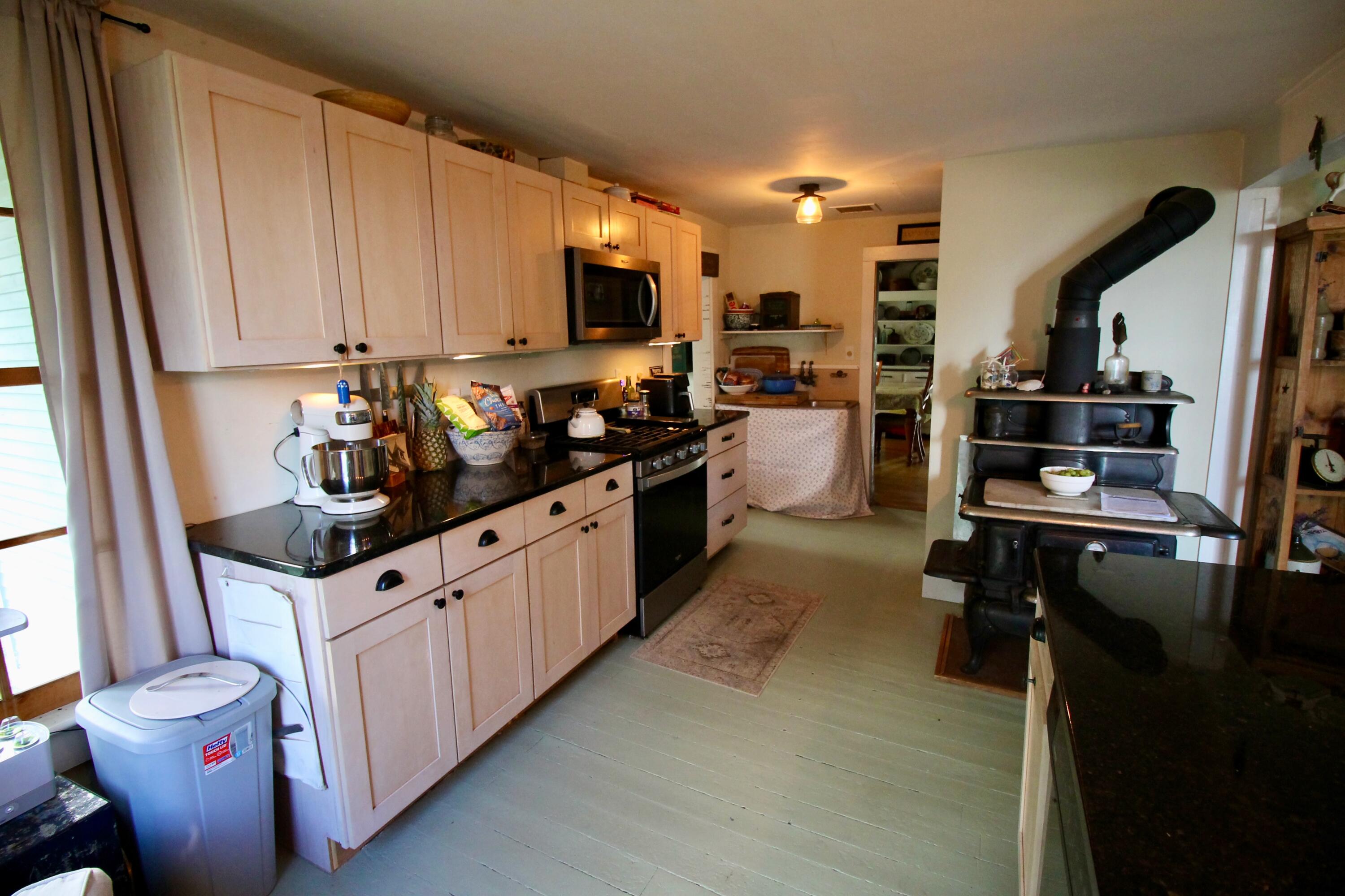 69 Old Arsenal Road Westport, NY 12993 - Photo 27 of 77