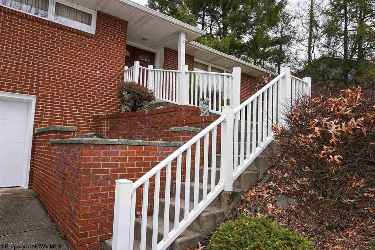 137 Ridgeway Drive Bridgeport, WV 26330 - Photo 2 of 28 Gallery Image 2