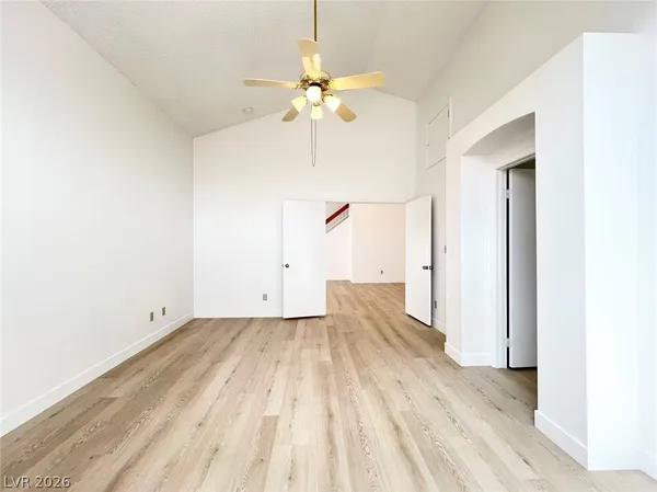 $1,950 | 10001 Dove Ridge Drive, Las Vegas, NV 89117