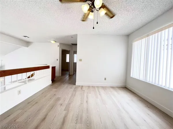 $1,950 | 10001 Dove Ridge Drive, Las Vegas, NV 89117