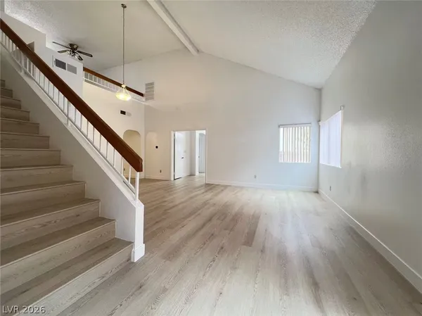 $1,950 | 10001 Dove Ridge Drive, Las Vegas, NV 89117