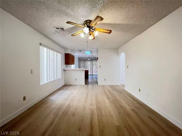 $1,950 | 10001 Dove Ridge Drive, Las Vegas, NV 89117