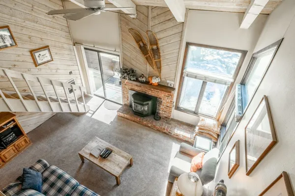 $655,000 | 2 Arrowhead Drive, Unit 14, Mammoth Lakes, CA 93546