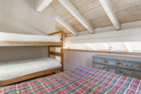 $655,000 | 2 Arrowhead Drive, Unit 14, Mammoth Lakes, CA 93546