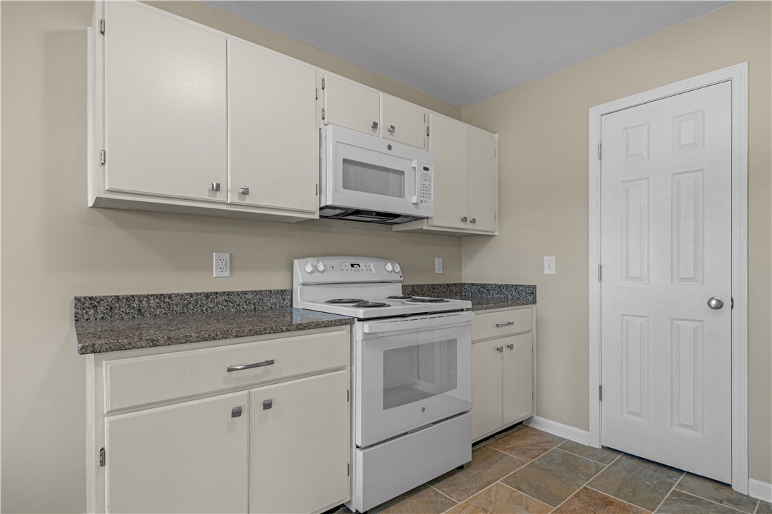 371 Cherokee Avenue Waycross, GA 31501 - Photo 11 of 23