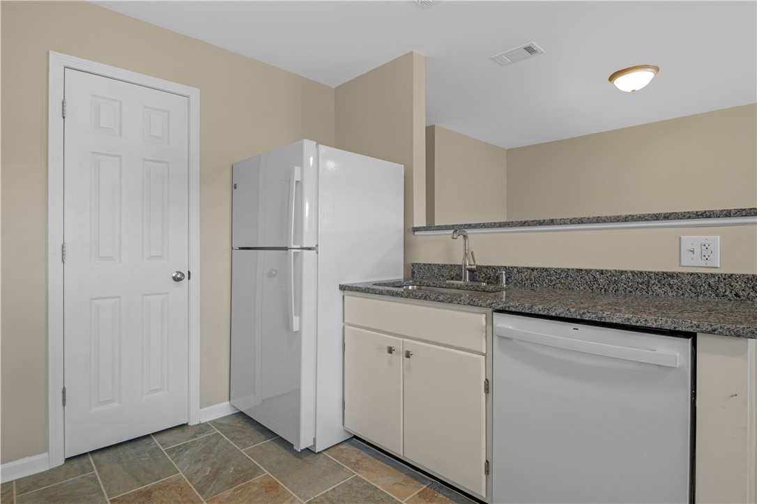 371 Cherokee Avenue Waycross, GA 31501 - Photo 12 of 23