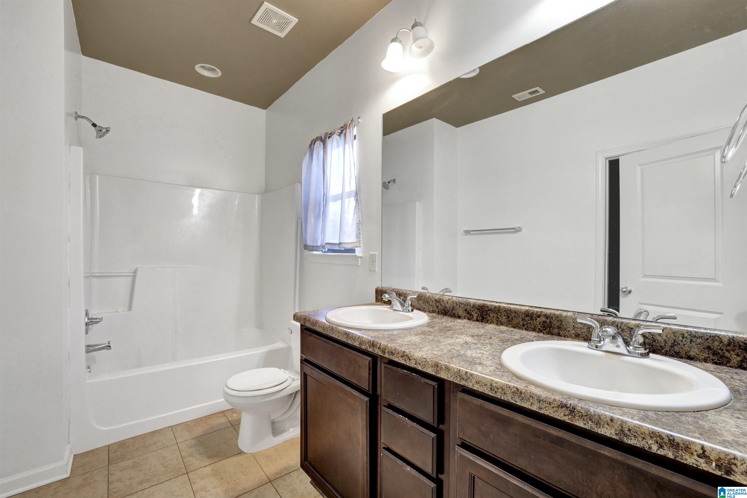 172 Enclave Avenue Calera, AL 35040 - Photo 16 of 28