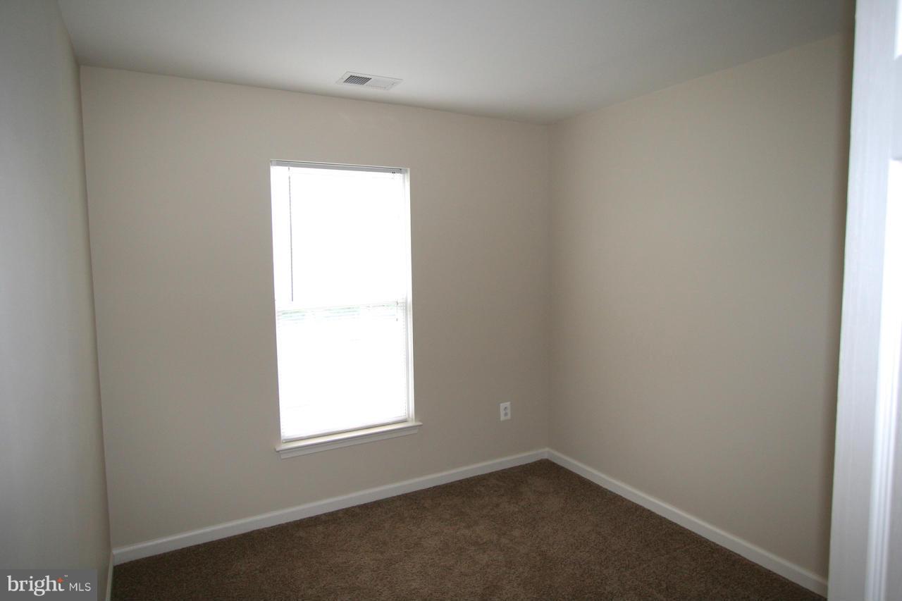 17630 Basalt Way Hagerstown, MD 21740 - Photo 13 of 20 Bedroom 3