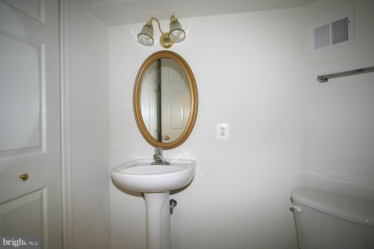 17630 Basalt Way Hagerstown, MD 21740 - Photo 17 of 20 Lower Level Powder Room
