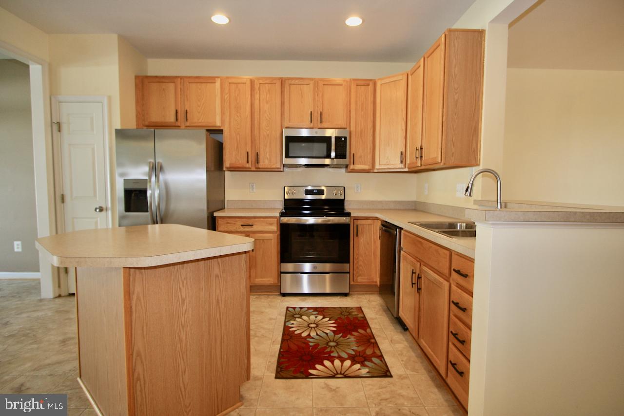 17630 Basalt Way Hagerstown, MD 21740 - Photo 6 of 20 Kitchen