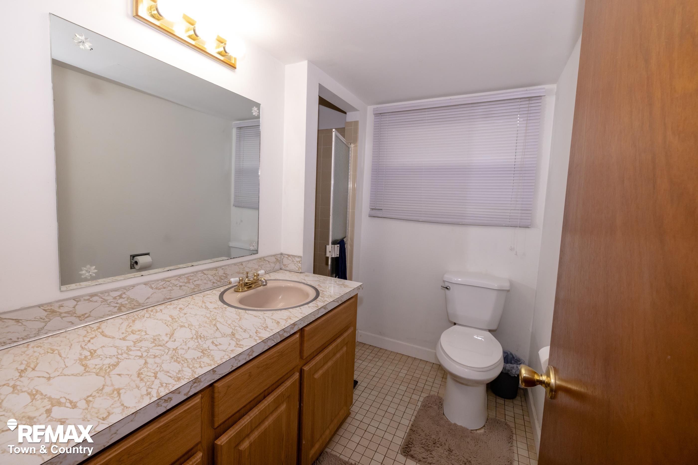 9210 Carpenter Road Flushing, MI 48433 - Photo 29 of 36 50111245-28.JPG