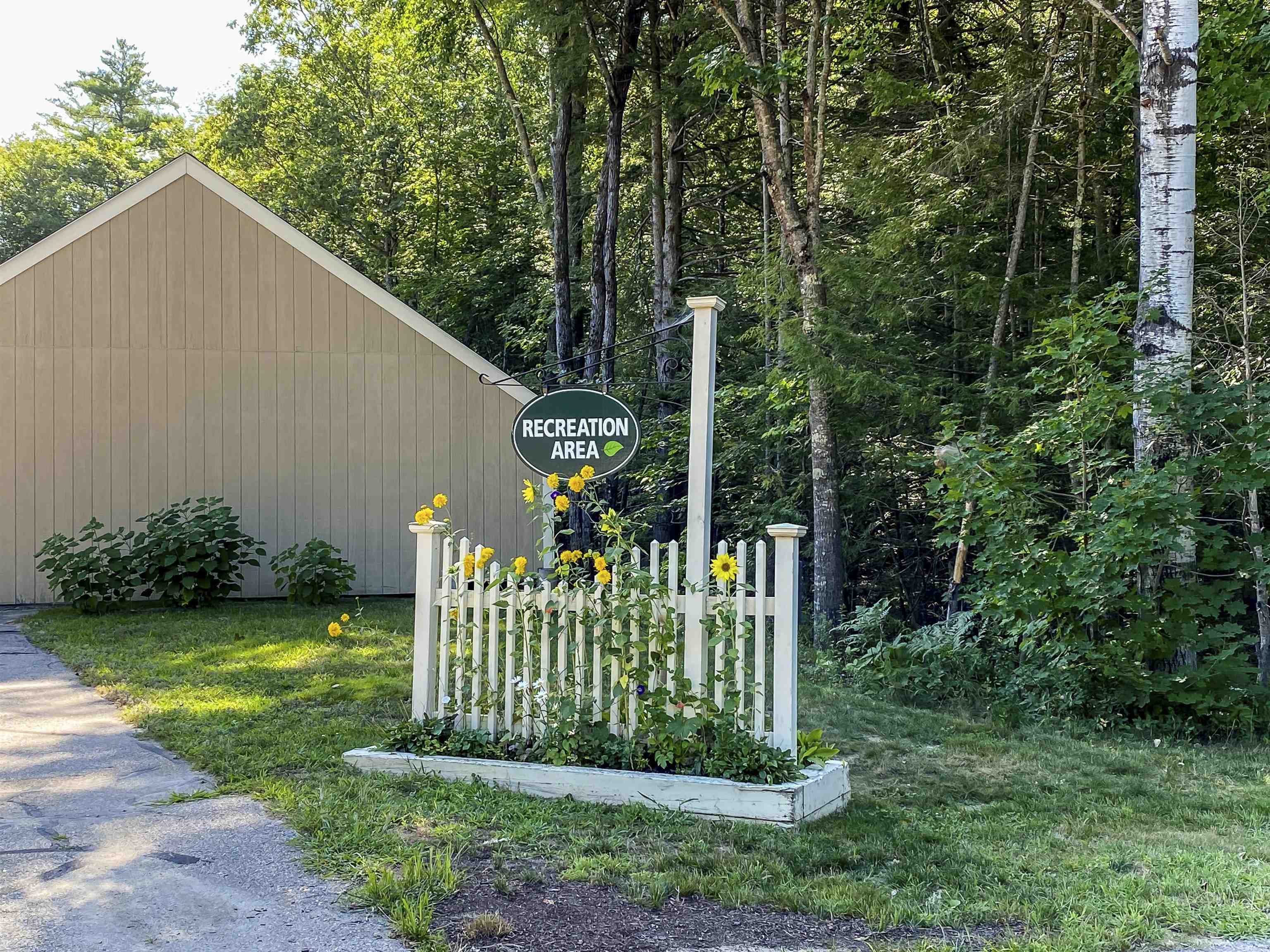 19 Saco Street, Unit 91 Conway, NH 03813 - Photo 26 of 28