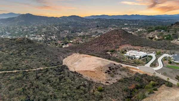 $949,000 | 15003 Tooth Rock Road, Poway, CA 92064