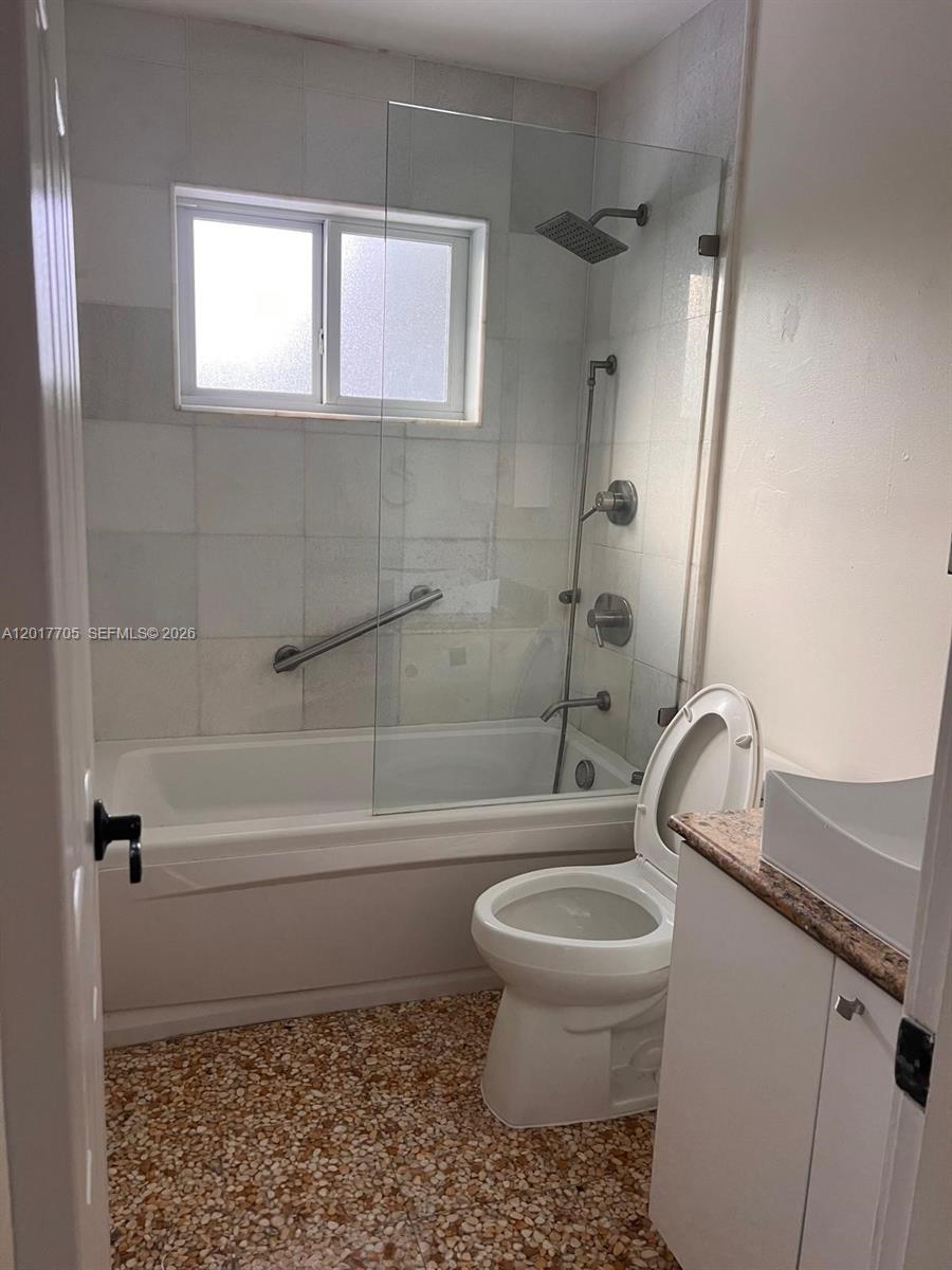 9770 Southwest 77th Terrace Miami, FL 33173 - Photo 3 of 5
